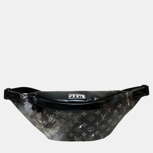 Silver x Monogram Canvas Leather Galaxy Discovery Bum Bag - Louis Vuitton - Modalova