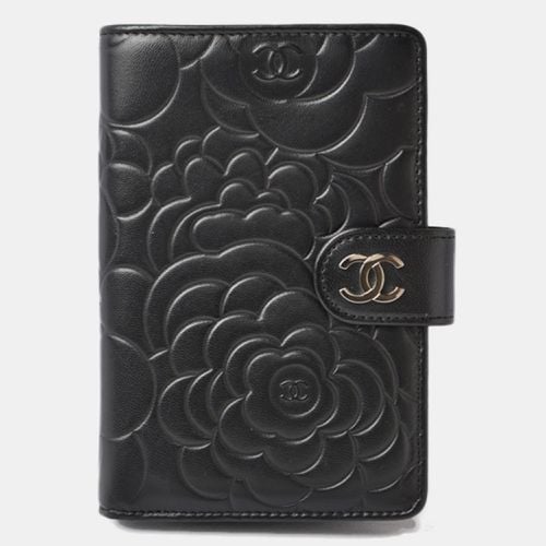 Leather Camellia Lambskin Small CC French Wallet - Chanel - Modalova