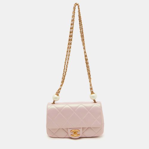 Pearly Iridescent Quilted Leather Mini Crossbody Bag - Chanel - Modalova