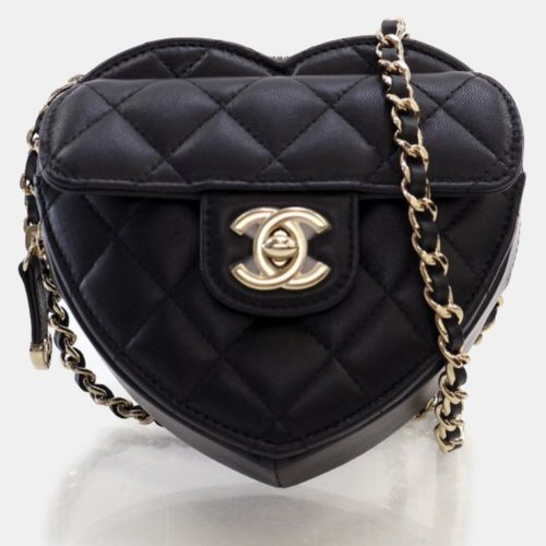 Lambskin Quilted CC In Love Heart Clutch With Chain - Chanel - Modalova