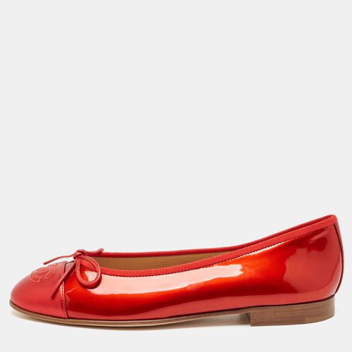 Leather And Patent Leather CC Bow Cap Toe Ballet Flats Size 35.5 - Chanel - Modalova