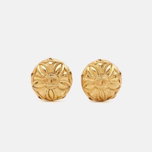 CC Medallion Tone Clip On Earrings - Chanel - Modalova