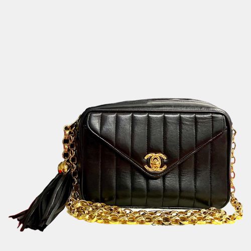 Leather Chevron Tassel Camera Shoulder Bag - Chanel - Modalova