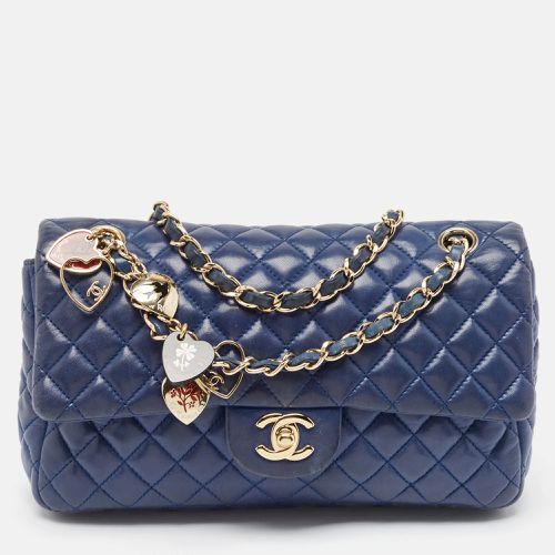 Quilted Leather Small Valentine Charm Single Flap Bag - Chanel - Modalova