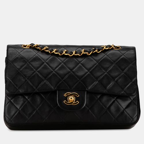 Medium Classic Lambskin Double Flap Bag - Chanel - Modalova