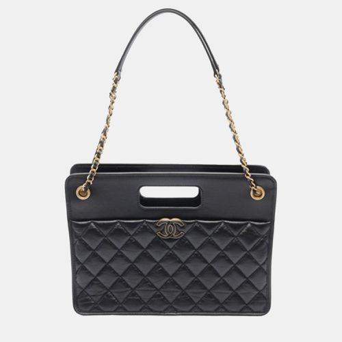 Aged Calfskin Leather CC Quilted Shopping Tote Bag - Chanel - Modalova