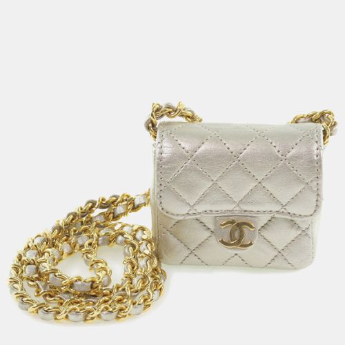 Gold Quilted Lambskin Micro Flap Bag - Chanel - Modalova