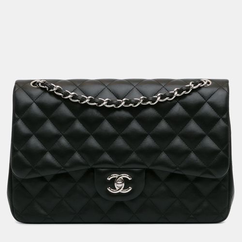 Lambskin Leather Jumbo Classic Double Flap Bag - Chanel - Modalova