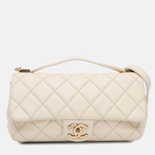 Ivory Calfskin Leather Medium Urban Day Flap Shoulder Bag - Chanel - Modalova