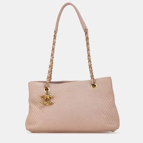 Leather Chevron Calfskin Surpique Tote Bag - Chanel - Modalova