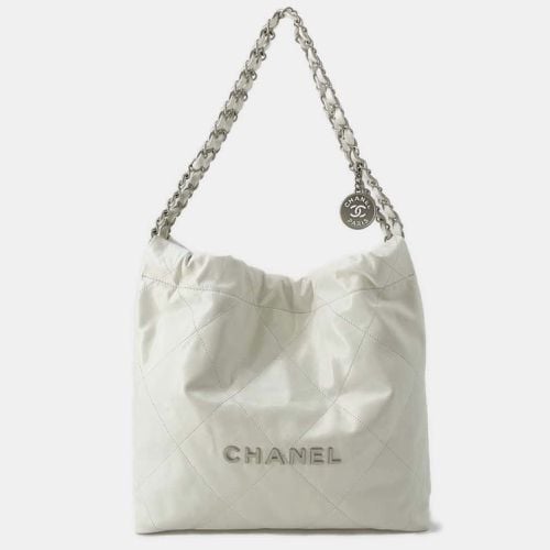 Leather Small 22 Hobo Bag - Chanel - Modalova