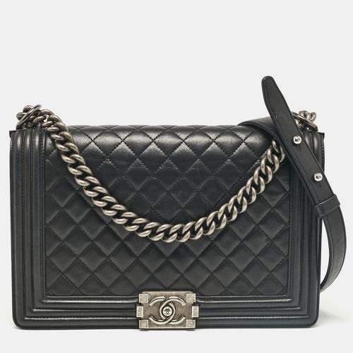 Quilted Leather New Medium Boy Bag - Chanel - Modalova