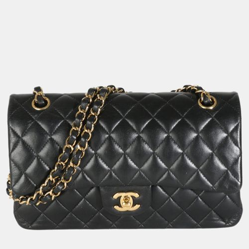 Quilted Lambskin Medium Classic Double Flap Bag - Chanel - Modalova