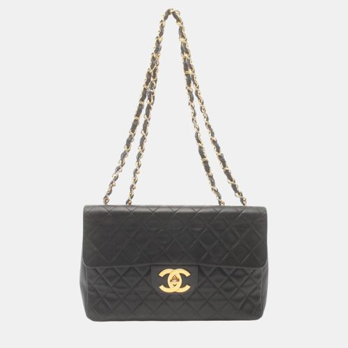 Lambskin Deca Matelasse 34 Shoulder Bag - Chanel - Modalova