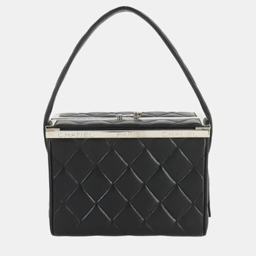 Leather Matelasse Vanity Handbag - Chanel - Modalova