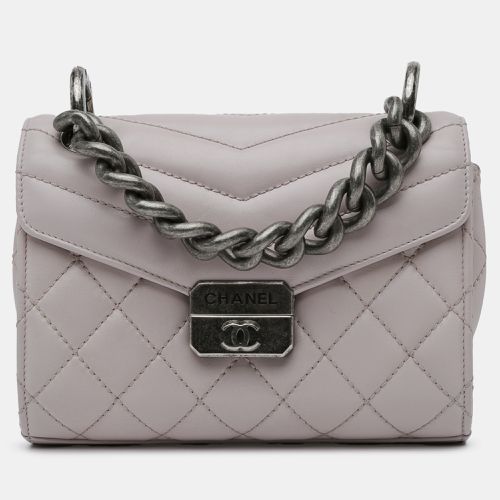 Light Gray Calf Leather Mini Mad About Quilting Flap Bag - Chanel - Modalova