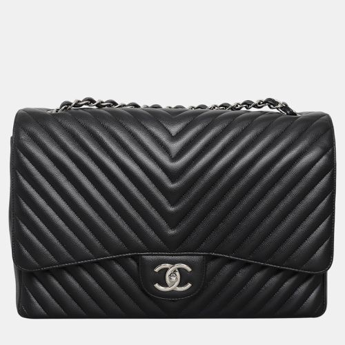 Caviar Leather Chevron Maxi Double Flap Bag - Chanel - Modalova