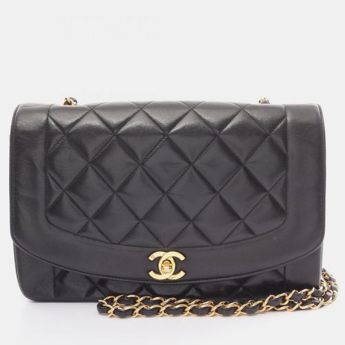 Lambskin Matelasse Diana Flap Shoulder Bag - Chanel - Modalova