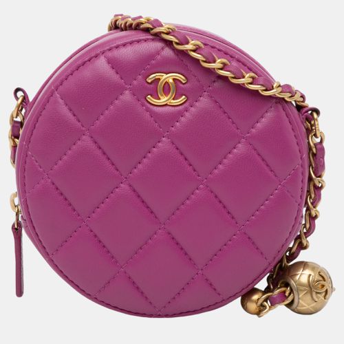 CC Quilted Lambskin Pearl Crush Round Clutch with Chain - Chanel - Modalova