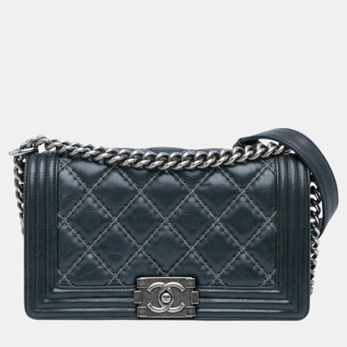 Medium Iridescent Calfskin Double Stitch Boy Flap - Chanel - Modalova