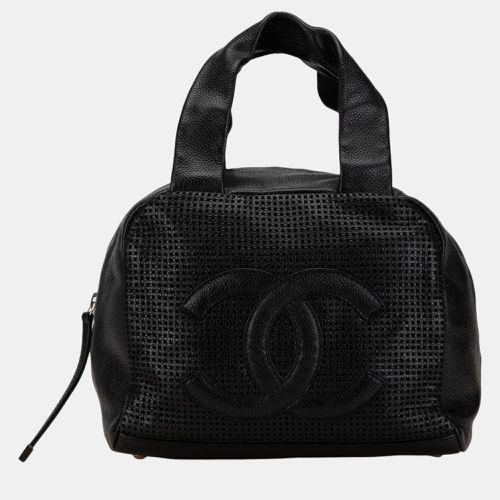 CC Perforated Caviar Bowler Bag - Chanel - Modalova