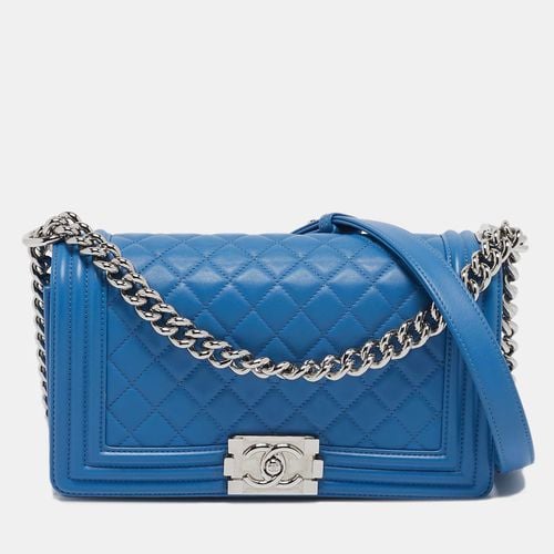 Light Quilted Leather Medium Boy Flap Bag - Chanel - Modalova