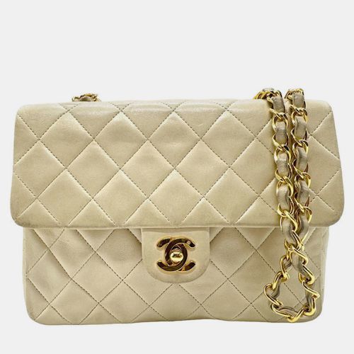 Lambskin Light Gold Shoulder Bag - Chanel - Modalova