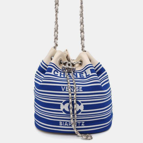 White/ Leather Knit Drawstring Bag Chainbag - Chanel - Modalova