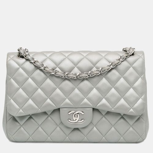 Lambskin Leather Jumbo Classic Lambskin Double Flap Bag - Chanel - Modalova