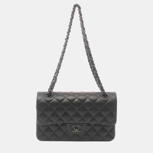 Lambskin Matelasse Double Flap Shoulder Bag - Chanel - Modalova