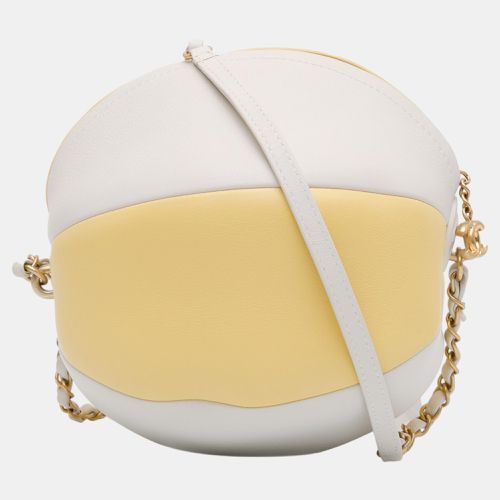 Yellow Calfskin Coco Beach Ball Bag - Chanel - Modalova