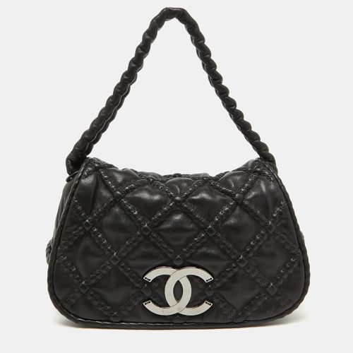 Leather Hidden Chain CC Logo Flap Bag - Chanel - Modalova