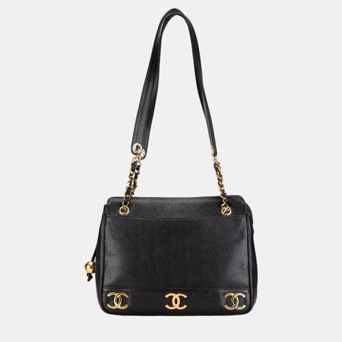 Triple CC Caviar Shoulder Bag - Chanel - Modalova