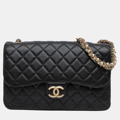 CC Quilted Lambskin Westminster Pearl Flap - Chanel - Modalova