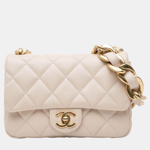 Small Quilted Lambskin Funky Town Flap Bag - Chanel - Modalova