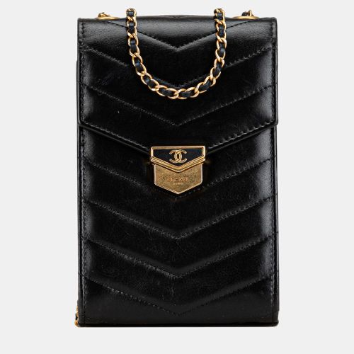 Calfskin CC Chevron Medal Envelope Vertical Clutch With Chain - Chanel - Modalova