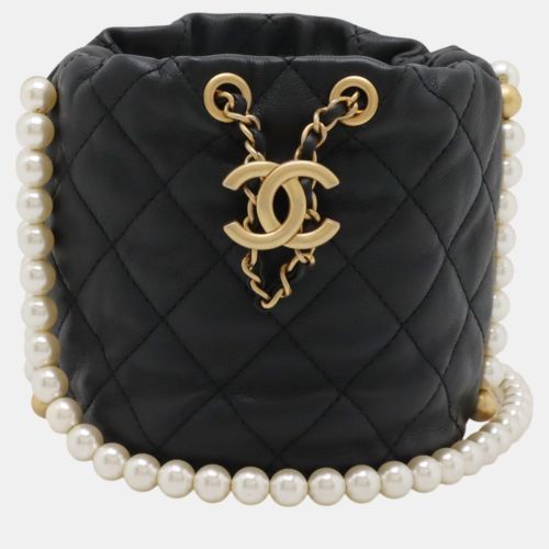 Leather Faux Pearl Chain Shoulder Bag - Chanel - Modalova