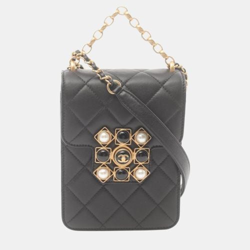 Lambskin Matelasse Shoulder Bag - Chanel - Modalova