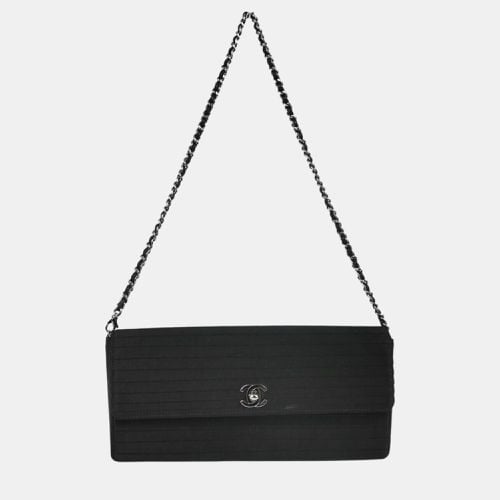 Satin East West Shoulder Bag - Chanel - Modalova