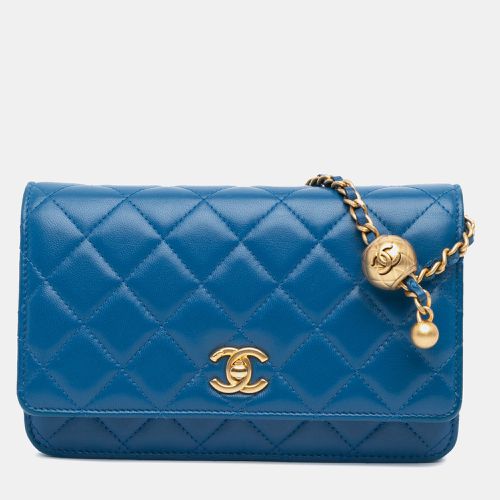 Lambskin Pearl Crush Wallet On Chain - Chanel - Modalova