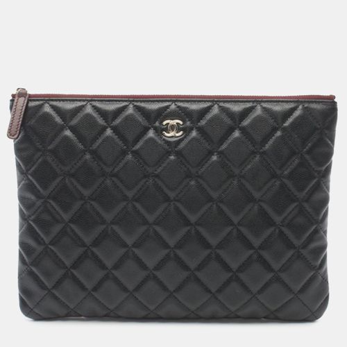 Medium Quilted Caviar O Case Clutch - Chanel - Modalova