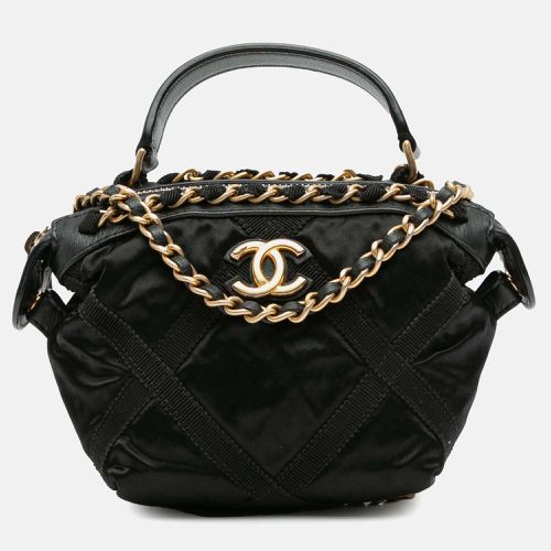 Nylon Grosgrain Lifestyle Clutch with Chain - Chanel - Modalova