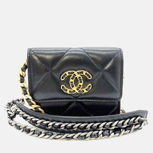 Lambskin Flap Coin Crossbody Bag - Chanel - Modalova