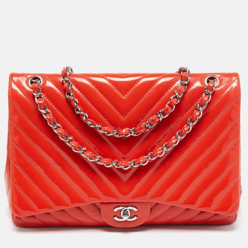 Chevron Patent Leather Maxi Classic Single Flap Bag - Chanel - Modalova