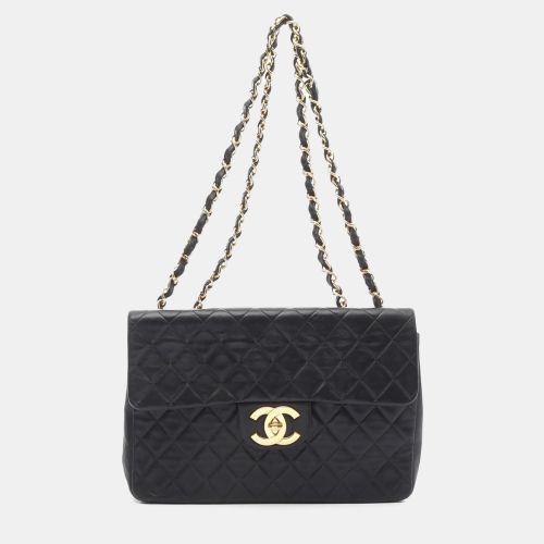 Flap Lambskin Shoulder Bag - Chanel - Modalova