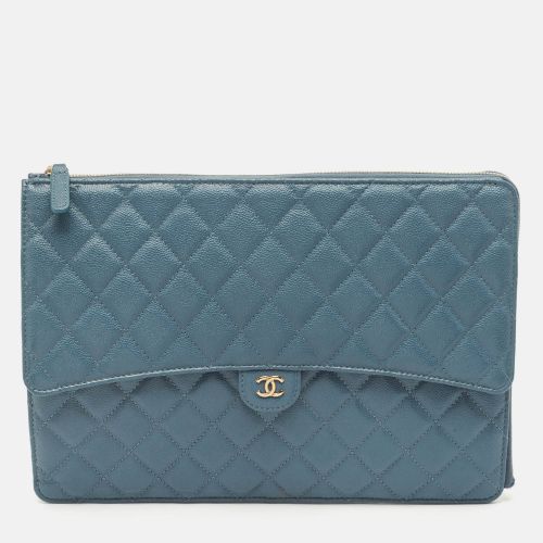 Quilted Caviar Leather Classic CC Flap Zip Pouch Clutch - Chanel - Modalova