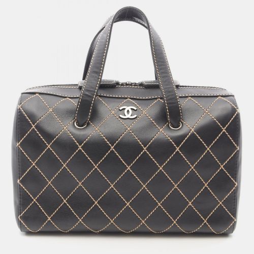 Wild Stitch Leather Shoulder Bag - Chanel - Modalova