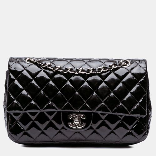 Classic Double Flap Medium Patent Leather Shoulder Bag - Chanel - Modalova