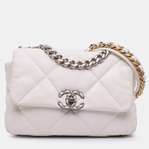 Medium Lambskin 19 Flap - Chanel - Modalova