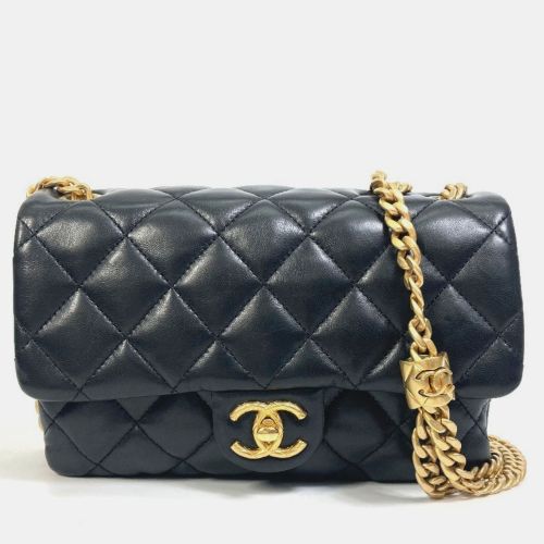 CC Coco Mark Matelasse Lambskin Chain Bag - Chanel - Modalova